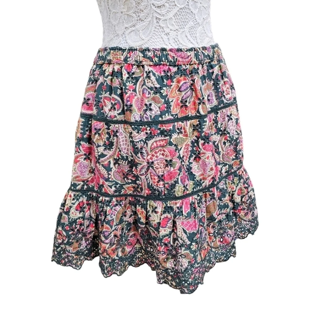 Jennifer & Grace Boho Floral Tiered Mini Skirt Size Medium Peasant Style Lace